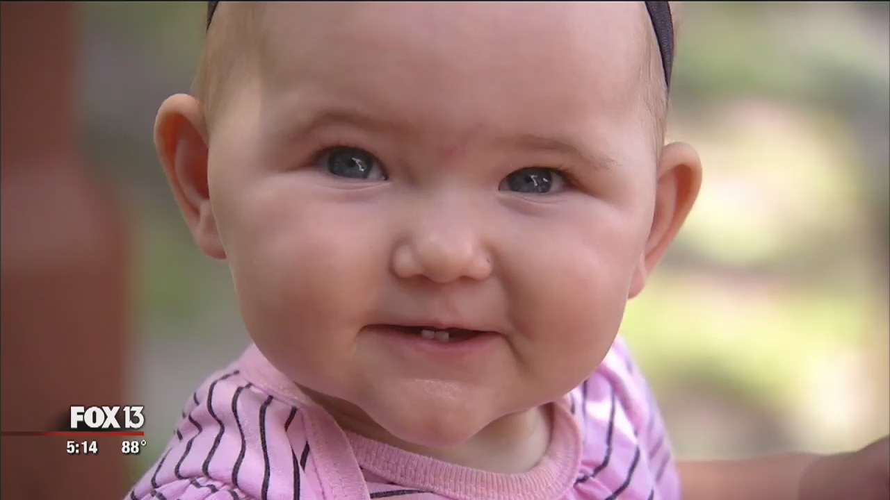 Baby skier takes internet by storm