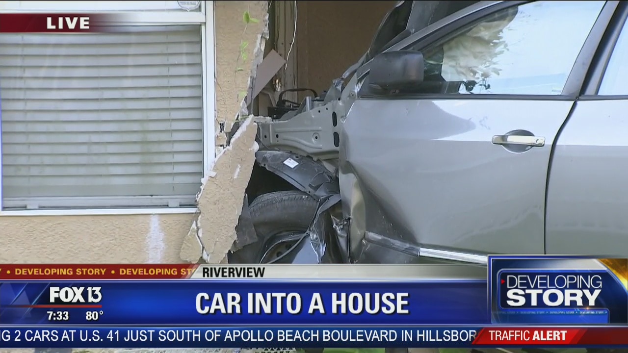 Car crashes into Riverview home