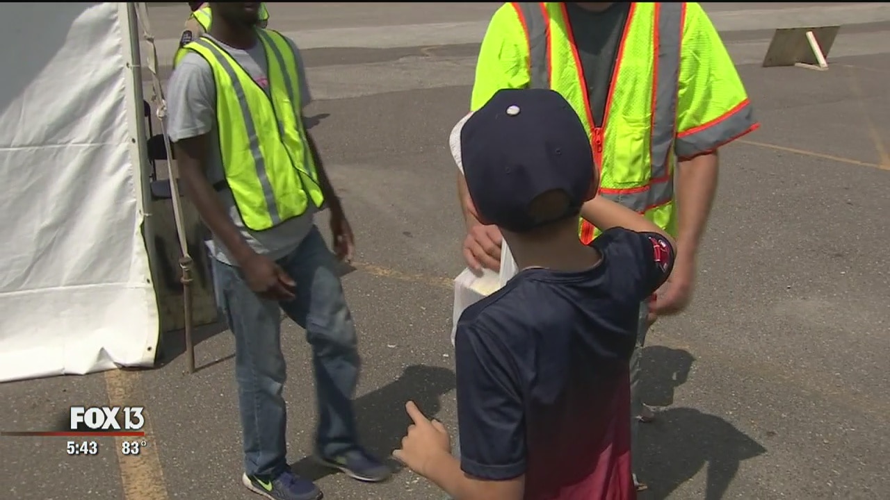 Big Brothers Big Sisters feed linemen