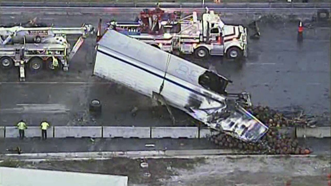 SkyFOX video: Pumpkin truck crash closes I-75