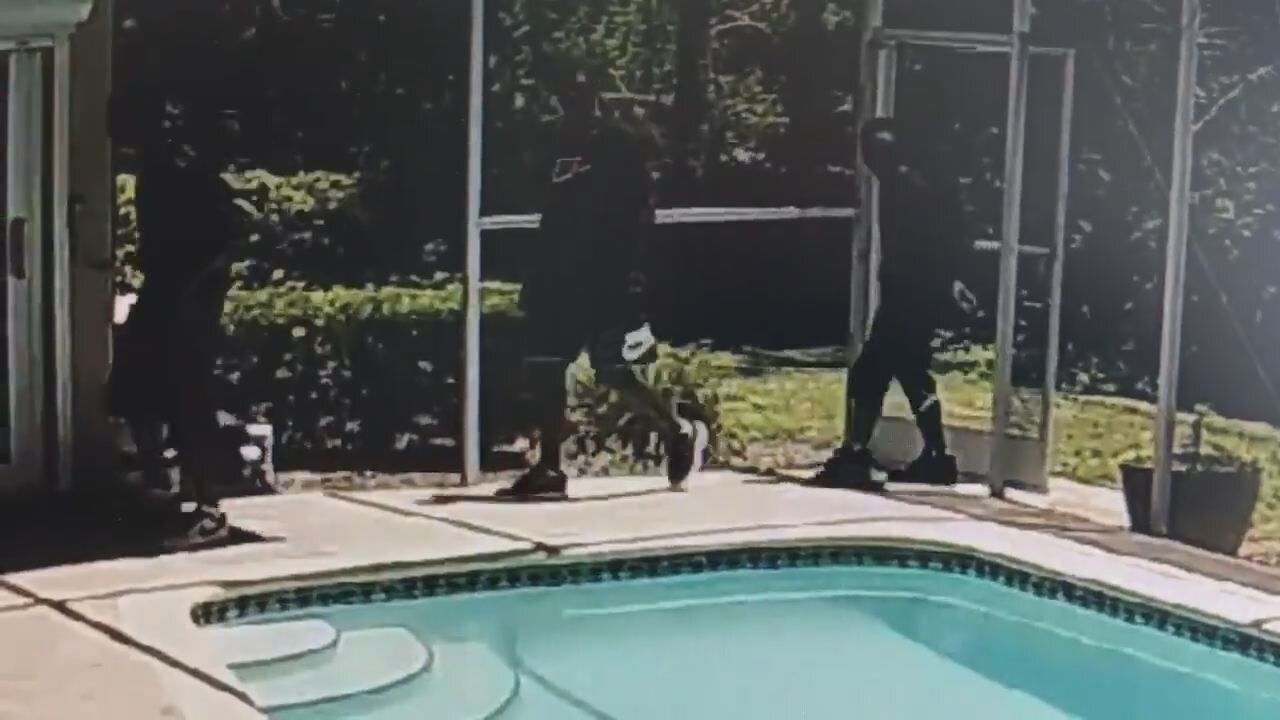 Clearwater police want to identify burglary suspects