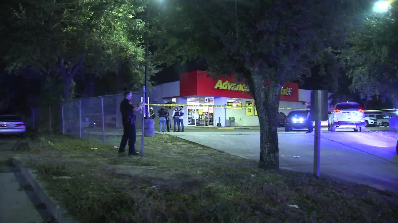 Tampa officer attacked