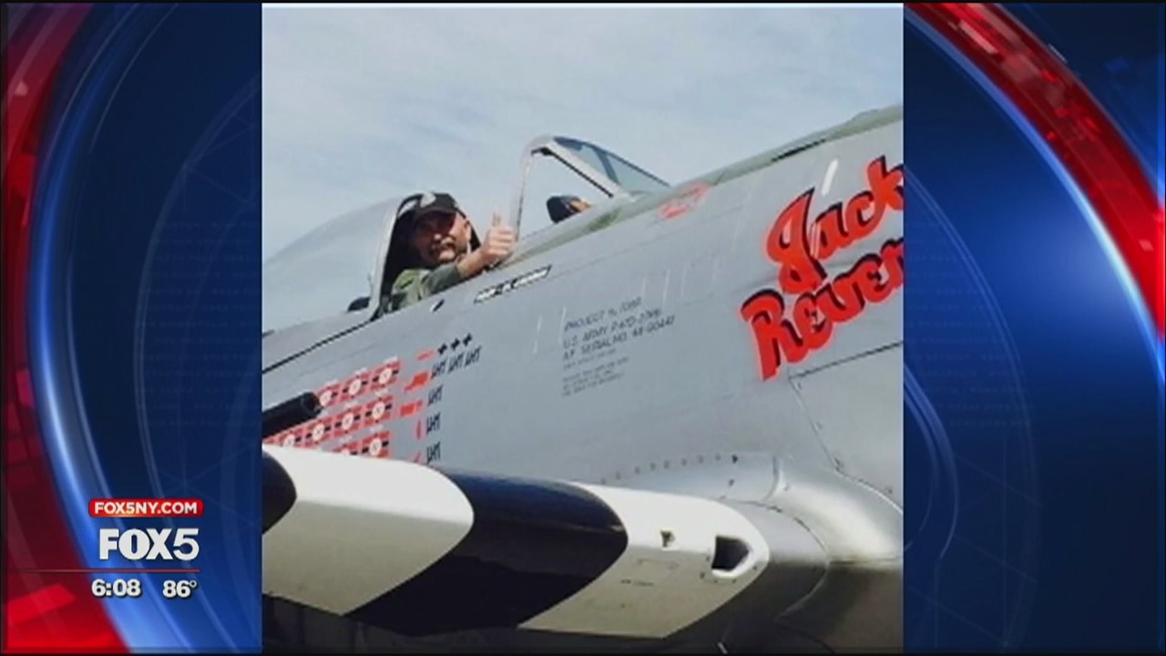 Pilot dies after vintage plane crash