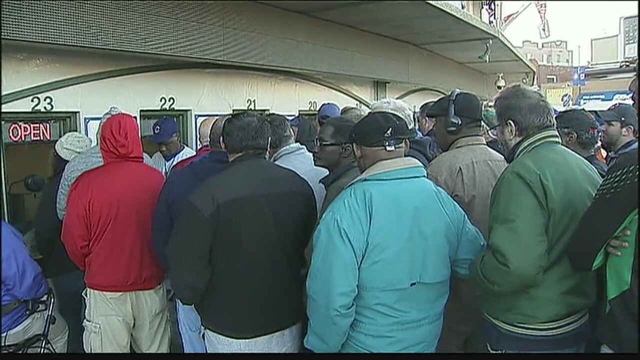 Fans ready to lift team's spirit's at Wrigley Field