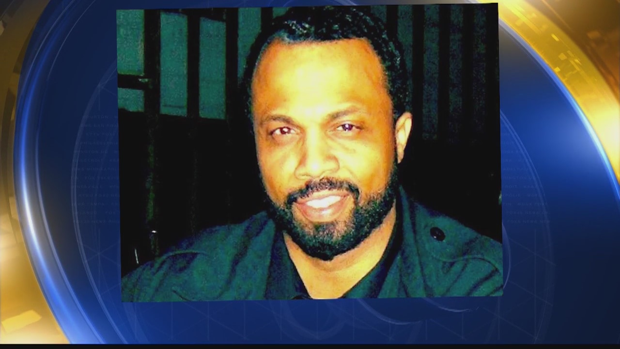 Emanuel blasts officers for dragging man from police lockup by his arms