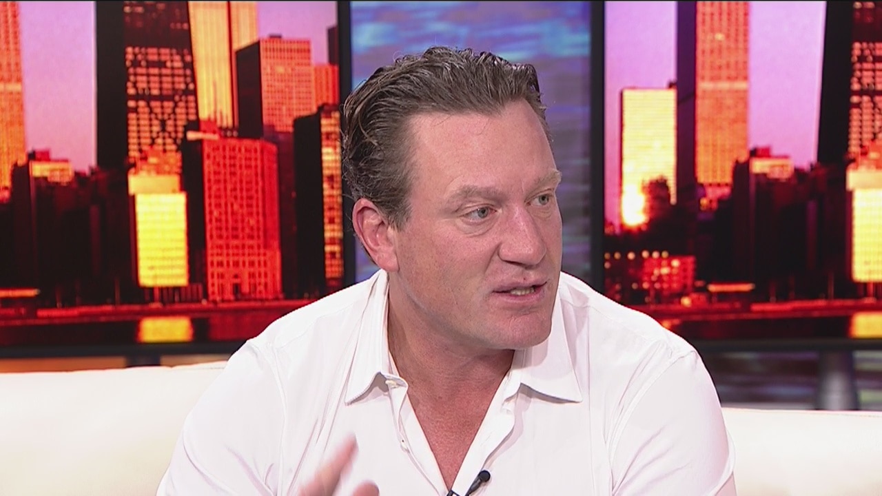 Jeremy Roenick releases latest book 'Shoot First, Pass Later'