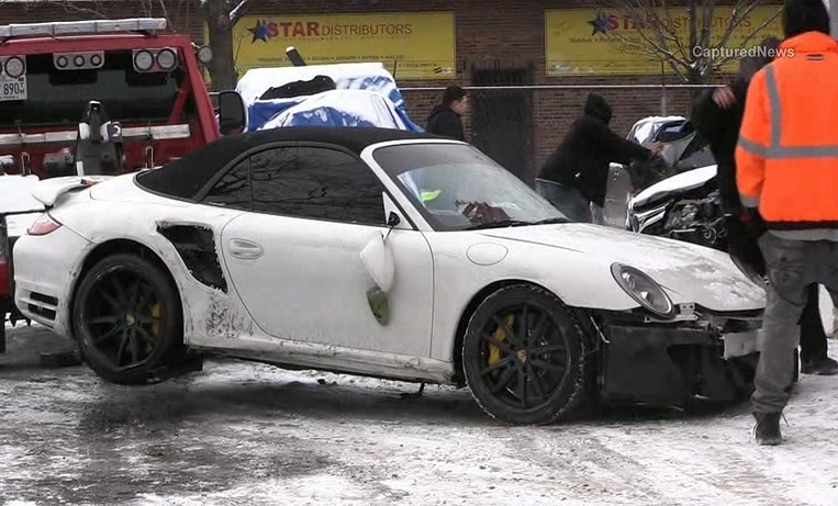 Report: Car belonging to Lance Briggs crashes into Chicago bartending school