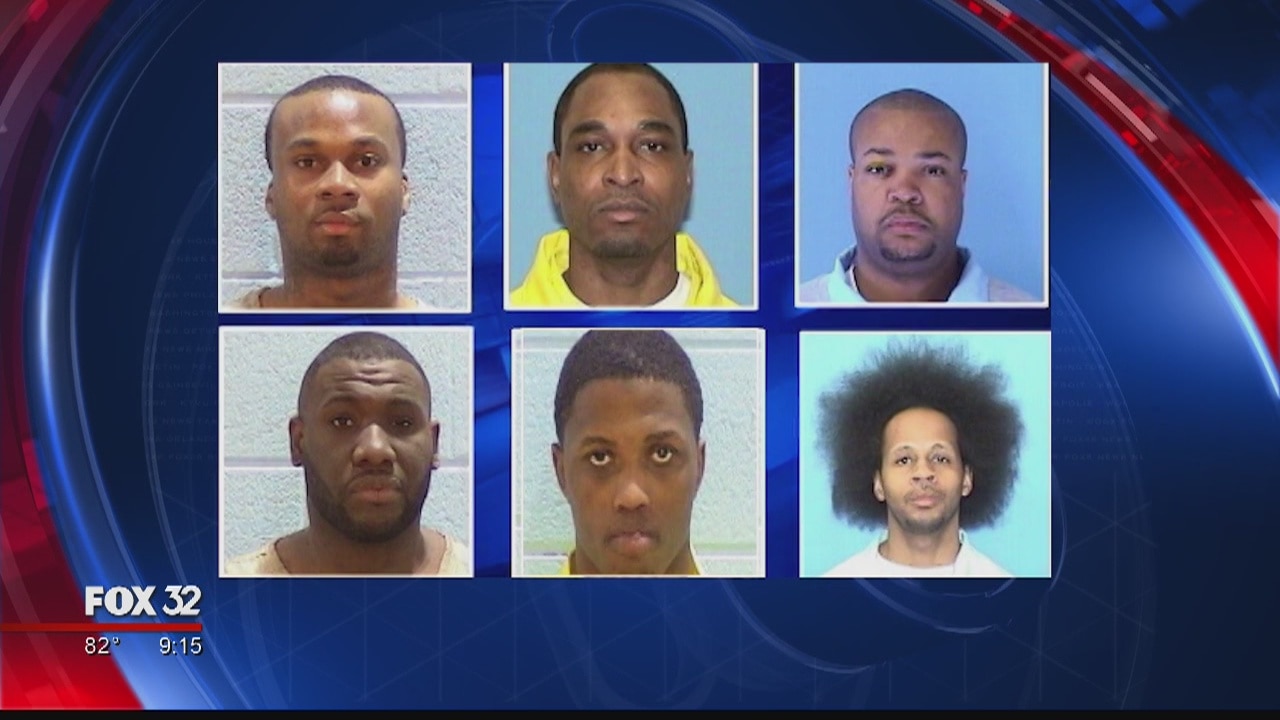 Potential jurors in Chicago gang trial answer questions on second day