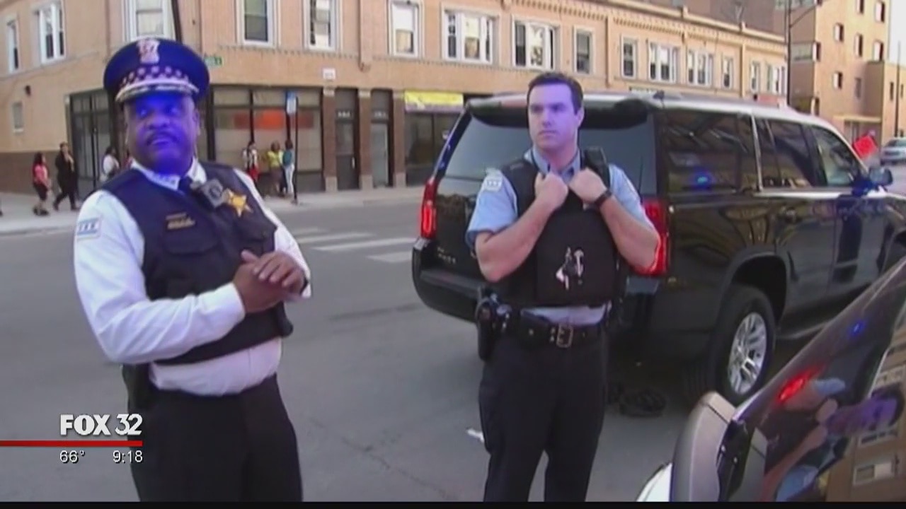 FBI joins Chicago Police on the streets to fight crime