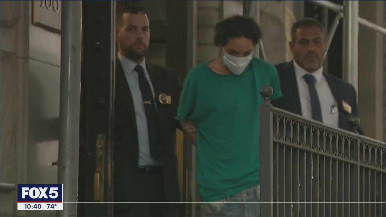 Man arrested for stabbing NYC bank guard | FOX 5 New York