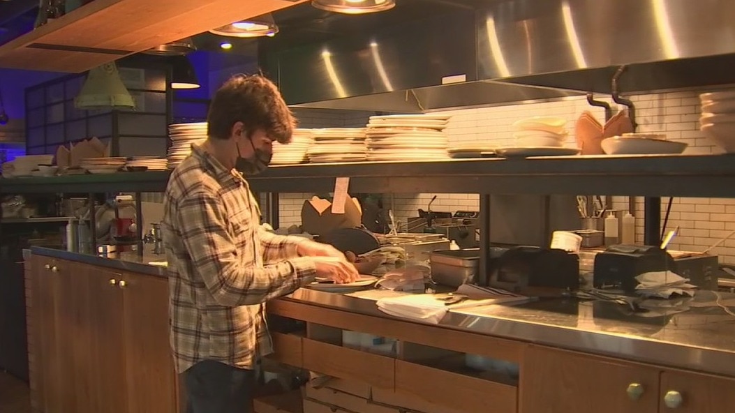 How restaurants continue to handle pandemic