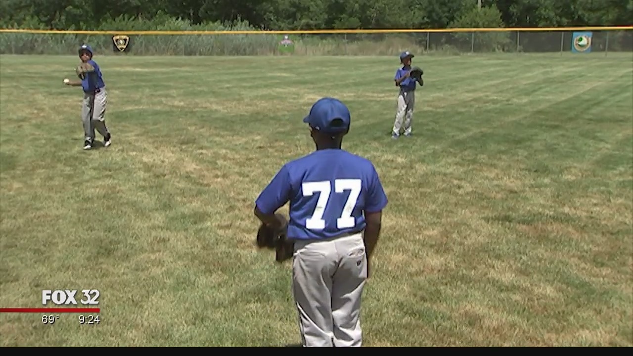 Ford Heights gets new baseball field for Little Leaguers: 'This is a new day'
