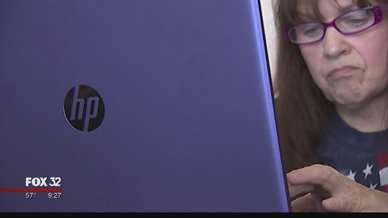 BEWARE: 'Facebook customer service' scams Chicago woman