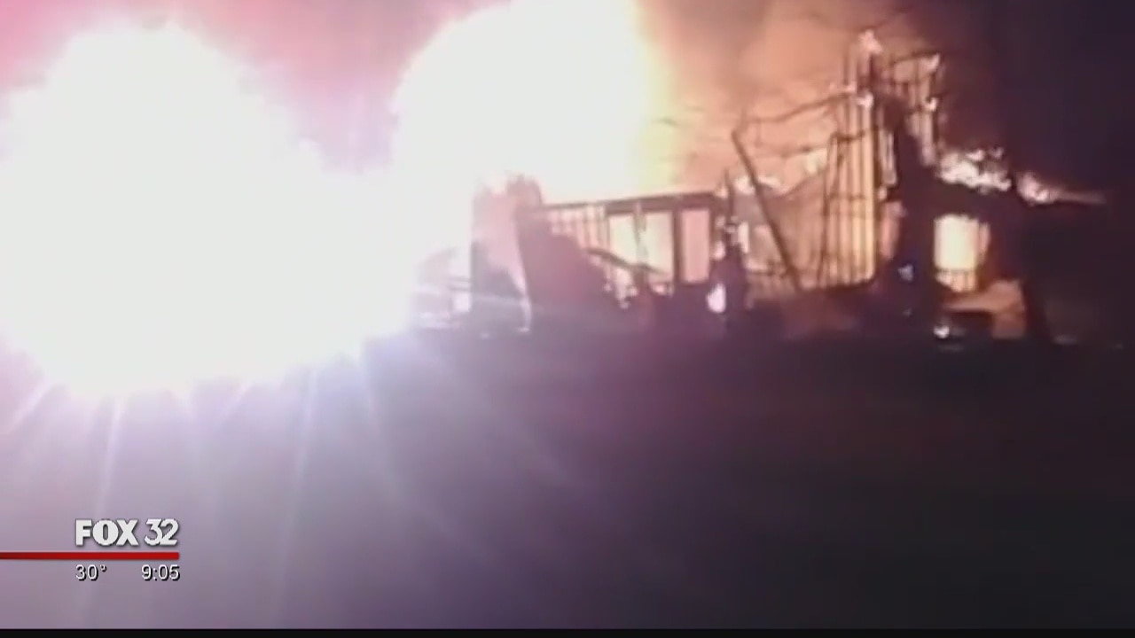 4 children, 2 adults killed in Dixon house fire
