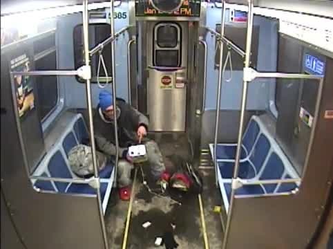 Man tried to set himself on fire on Red Line train