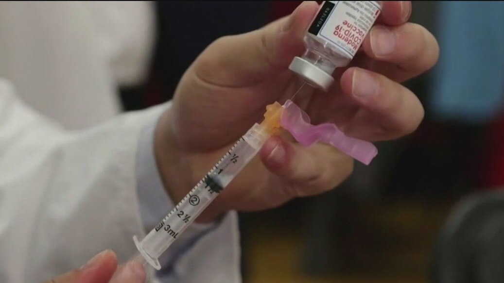 Moderna: COVID-19 vaccine works in kids under 6