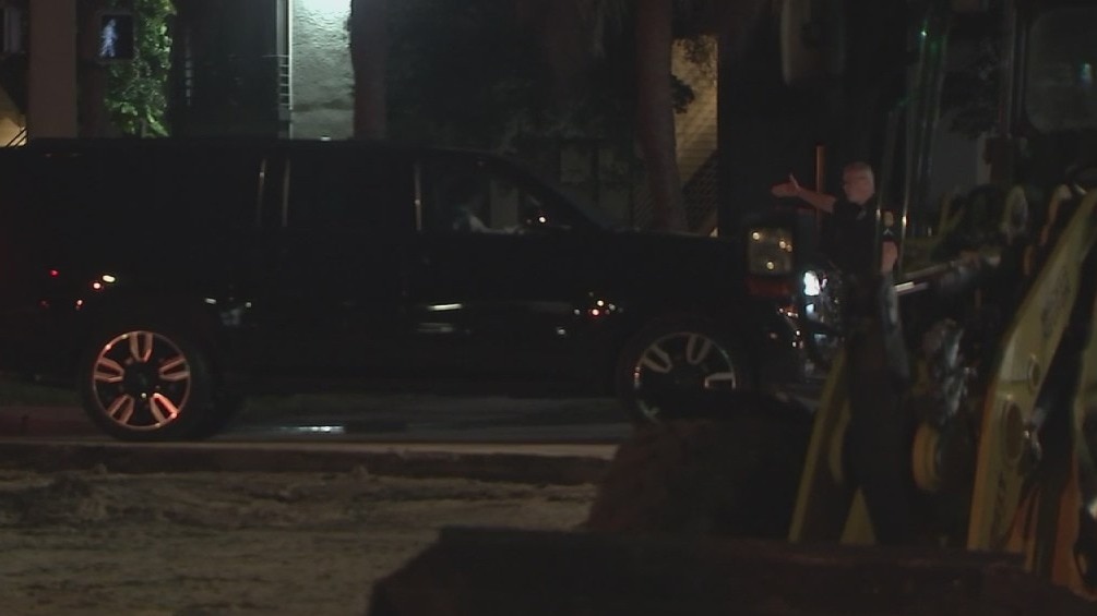 Disobedient drivers cross barricades blocking water main break