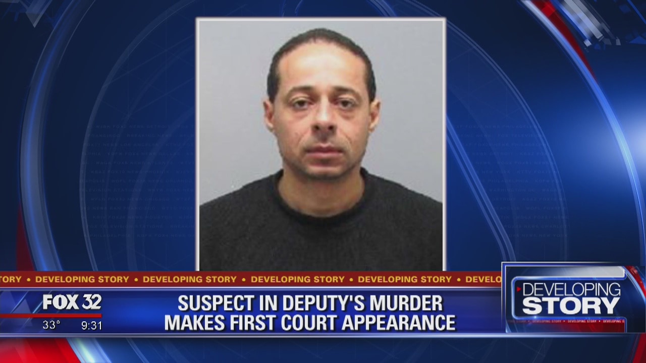 Man accused of shooting Illinois deputy makes court appearance