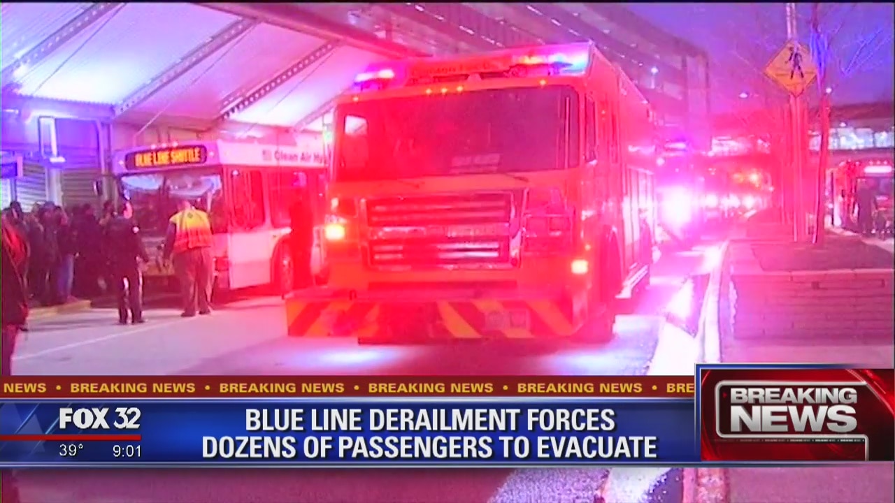 Derailment suspends Blue Line trains between O'Hare and Rosemont