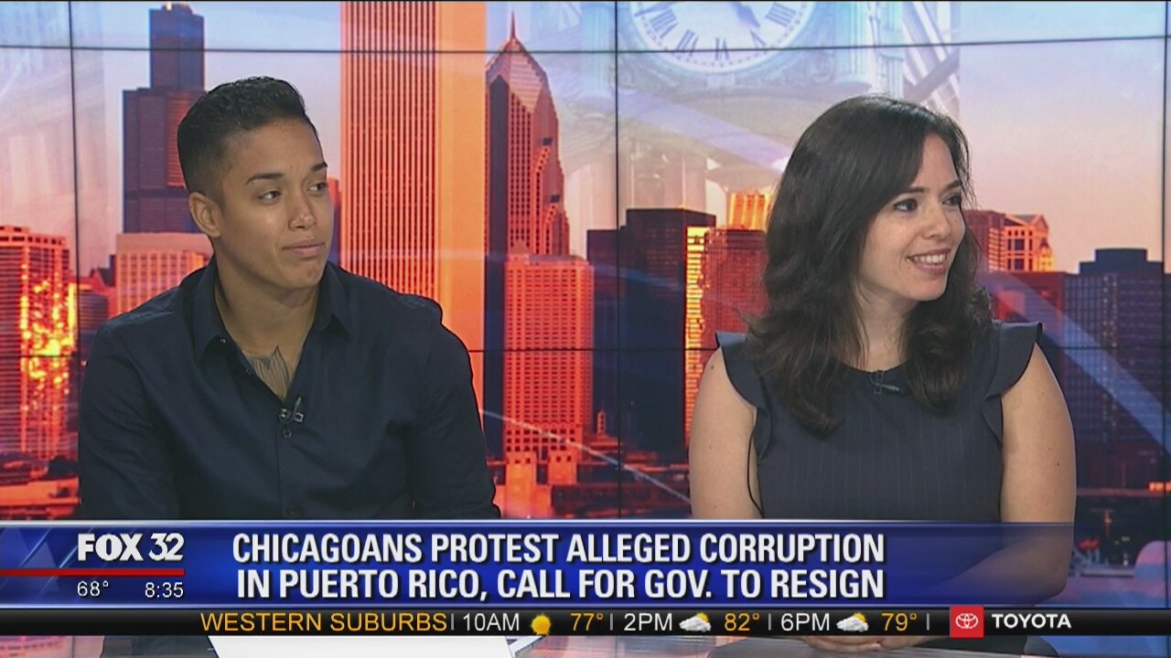 Chicagoans call for resignation of Puerto Rican governor amid scandal
