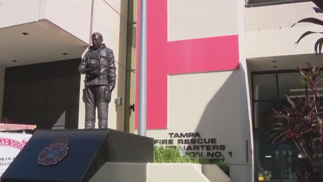 Firefighters, police remember 9/11 at ceremony