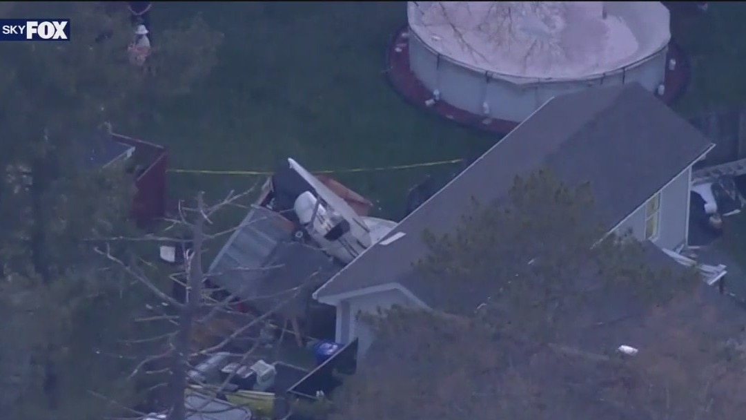 Plane crashes into Connecticut home
