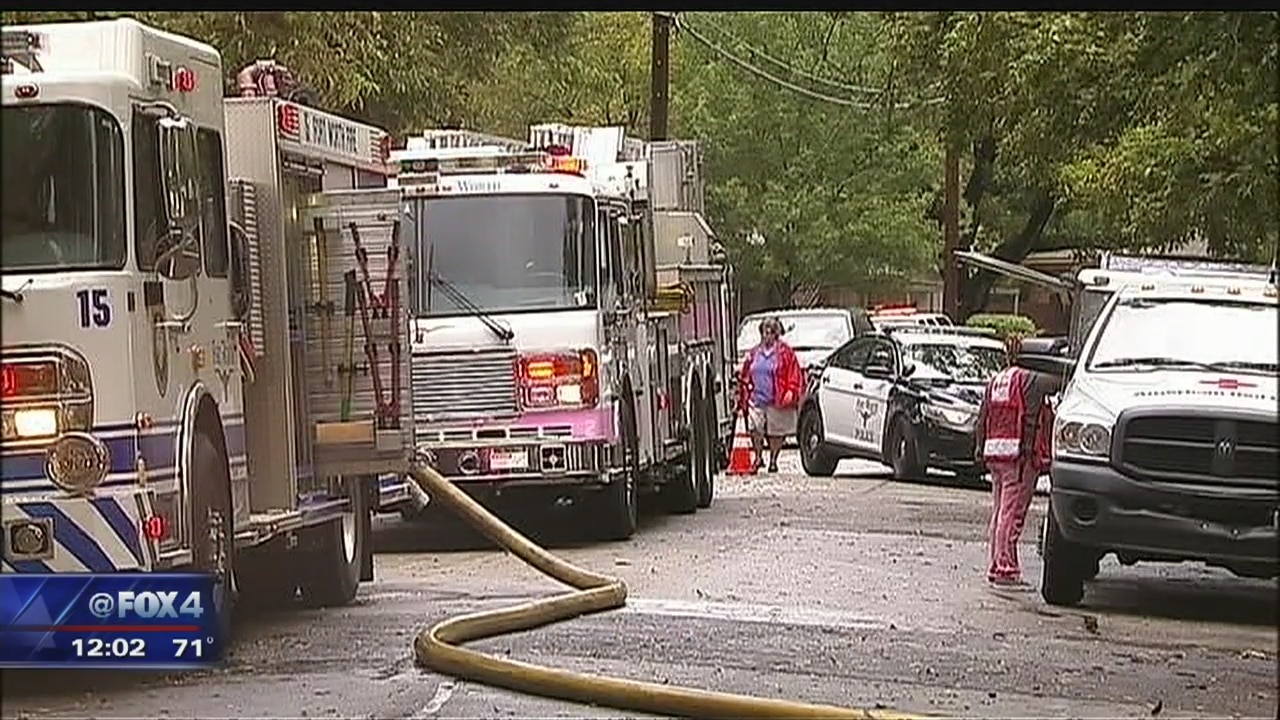 Woman dies in Fort Worth house fire