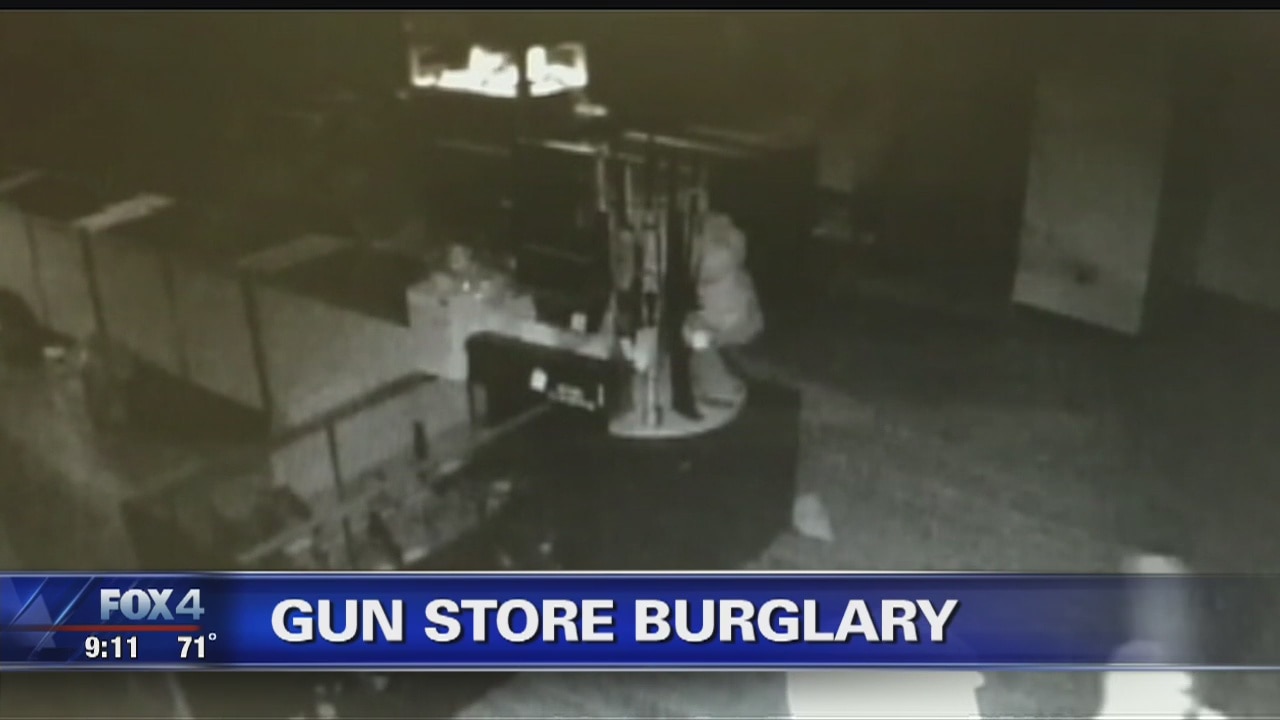 Suspects nab 43 guns from Arlington store | FOX 4 Dallas-Fort Worth