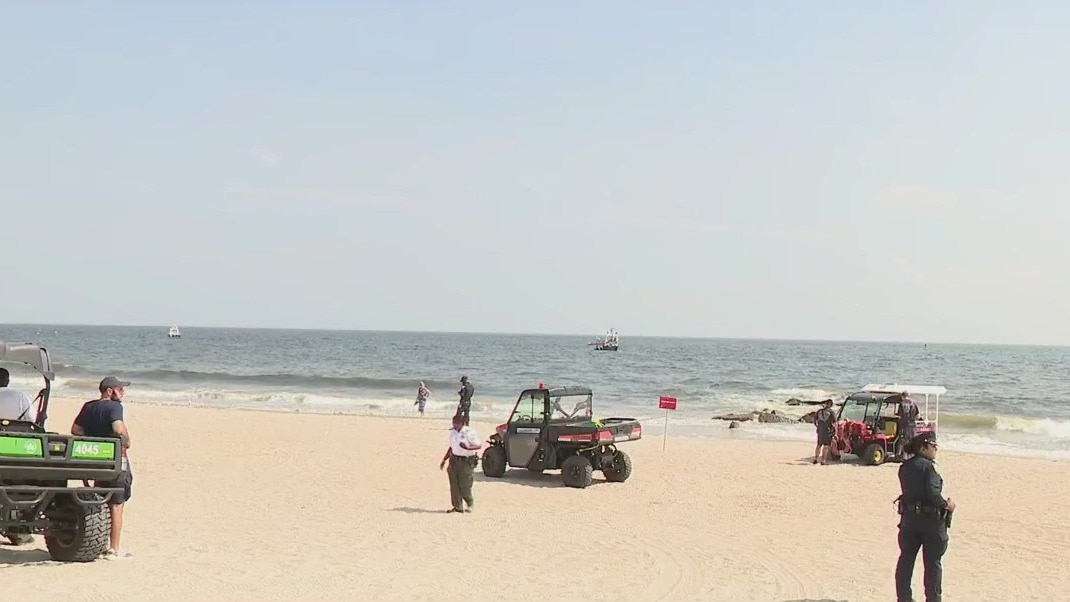 Teen swimmer missing off Coney Island