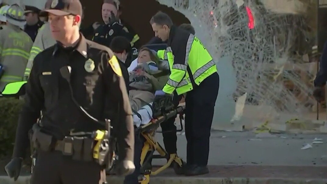 1 dead, 16 injured after car plows into Apple Store