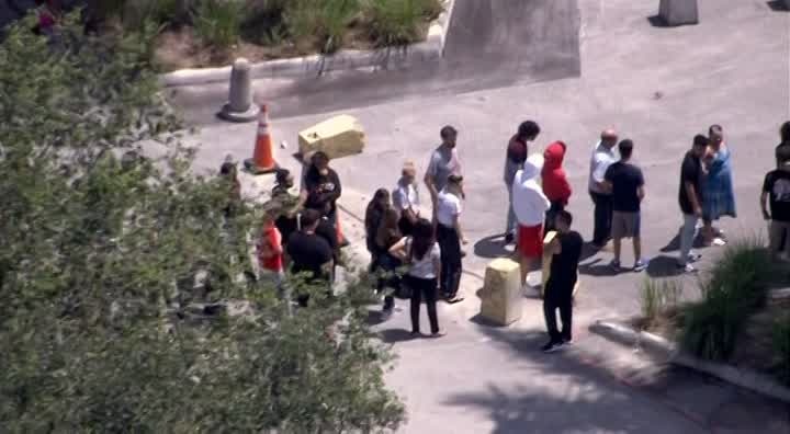 Large group of fans for XXXTentacion viewing