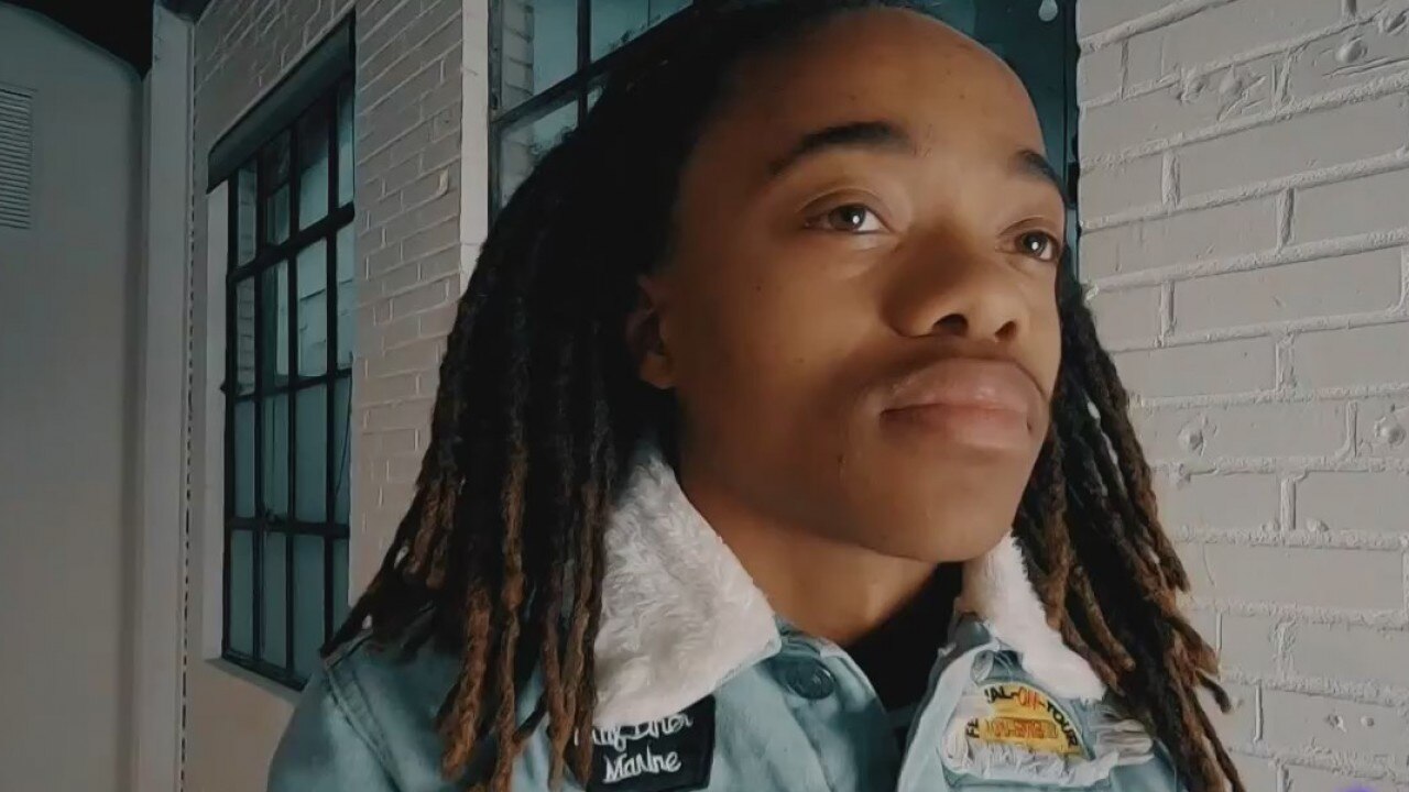 Photographer features DeAndre Arnold's now-famous locks in empowerment project