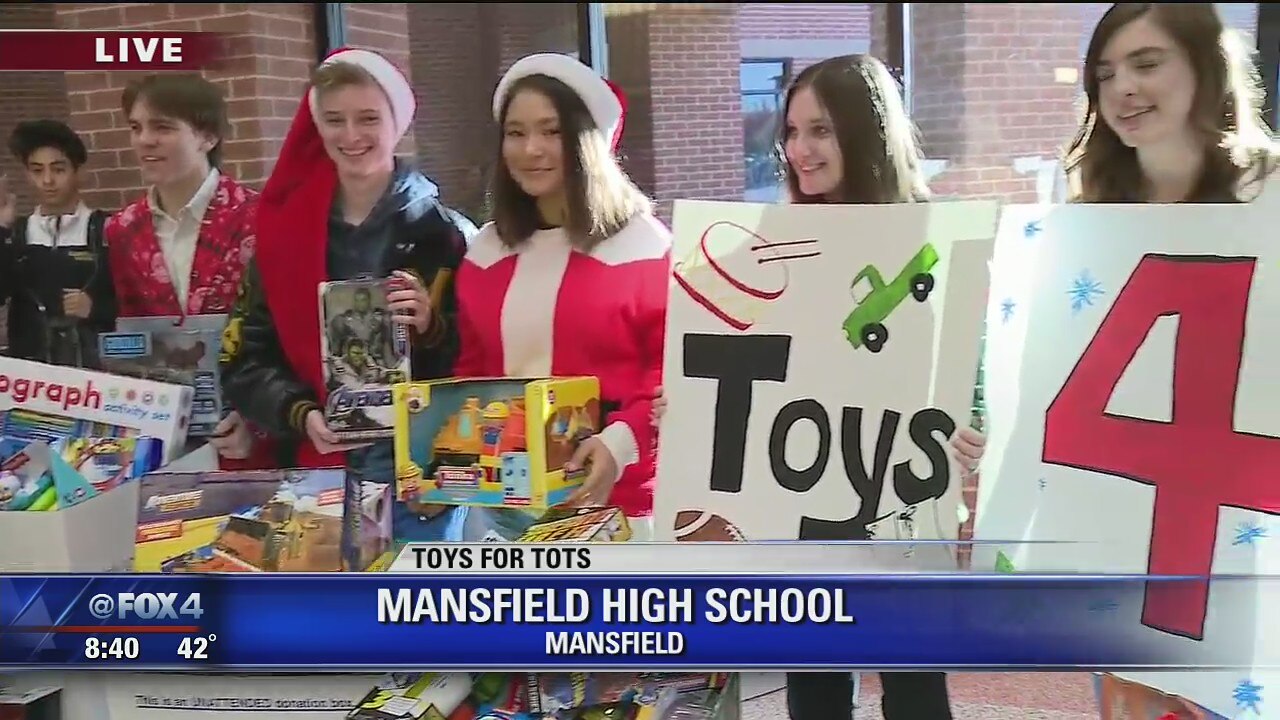 Mansfield students collect Toys for Tots