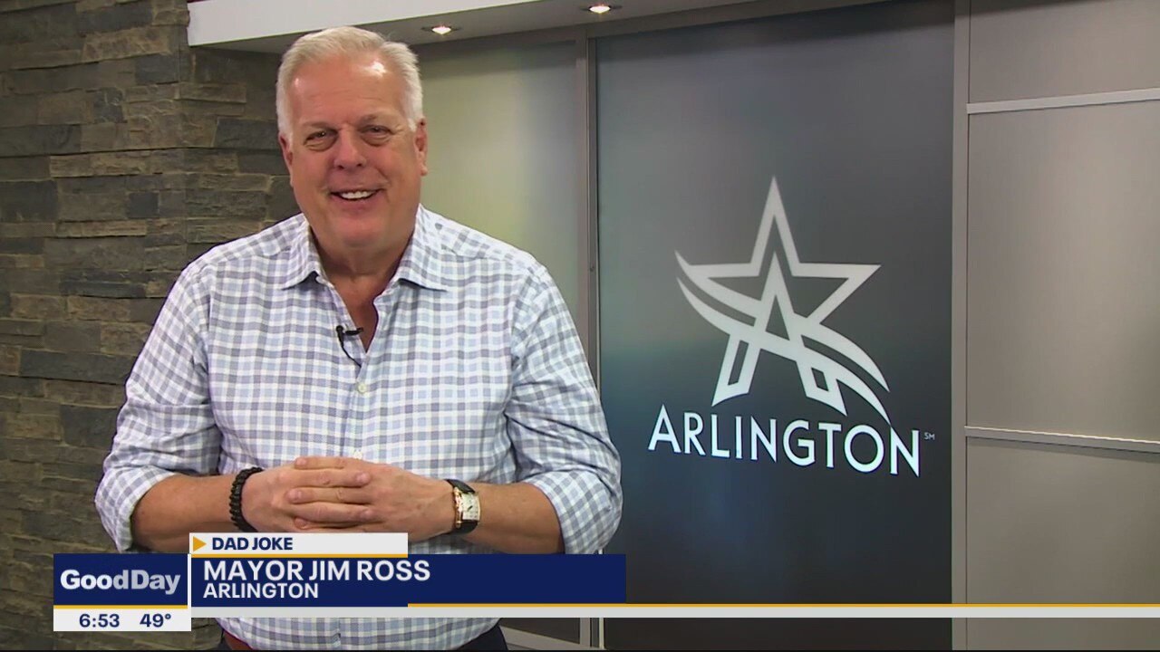 Dad Joke: Arlington mayor's shrinking clothes