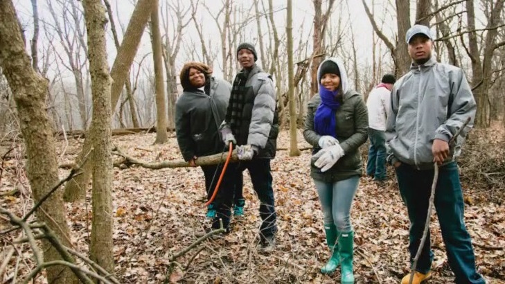 Chicago volunteers serve community for MLK Day