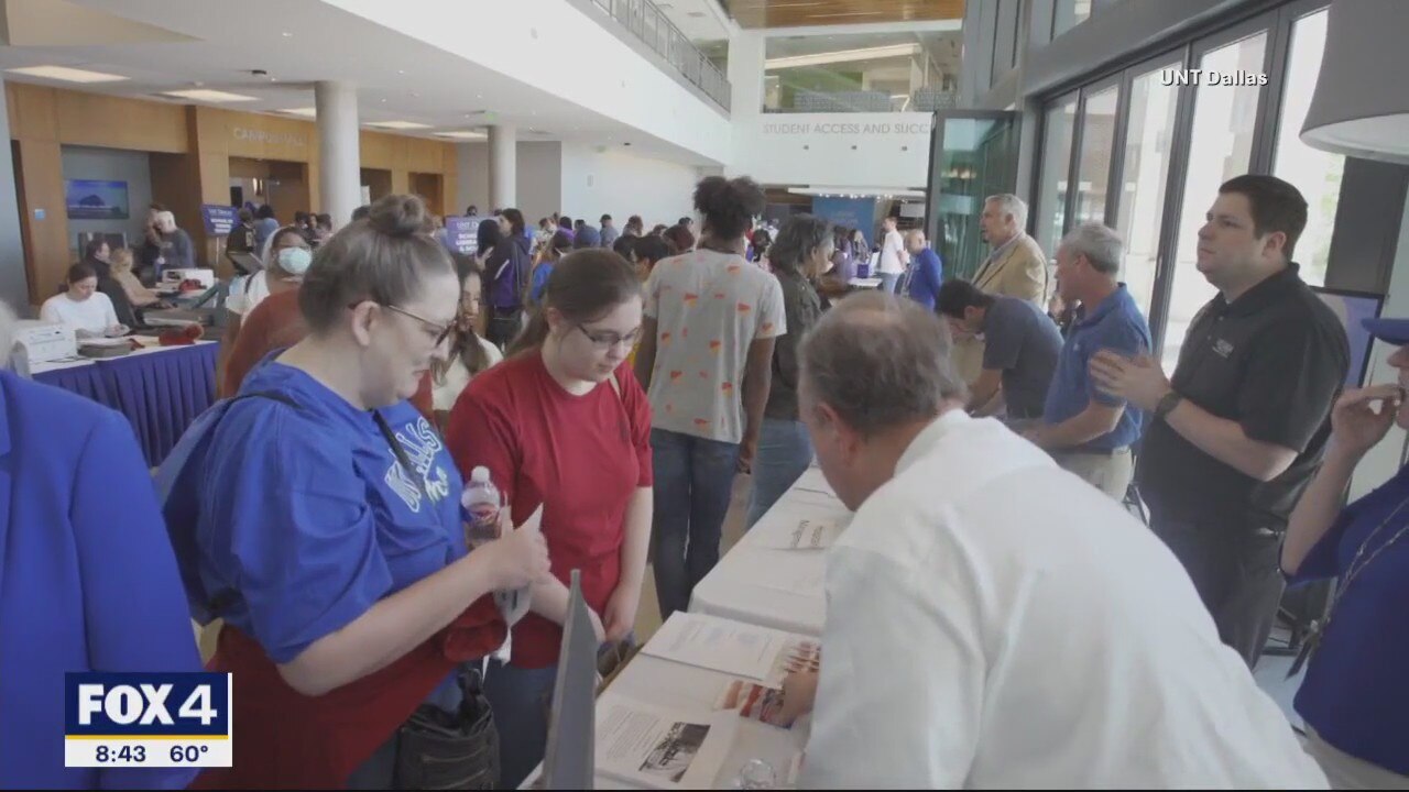 UNT Dallas hosts open house event