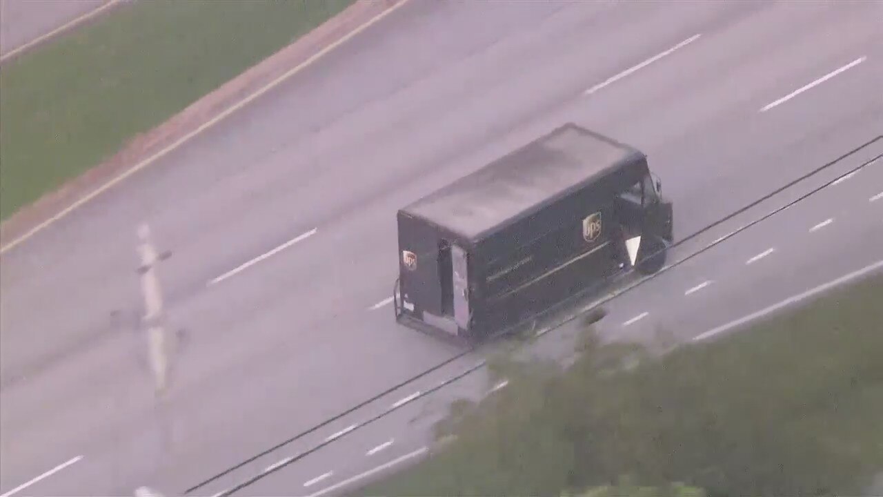 Armed robbery leads to high-speed chase in Dade County