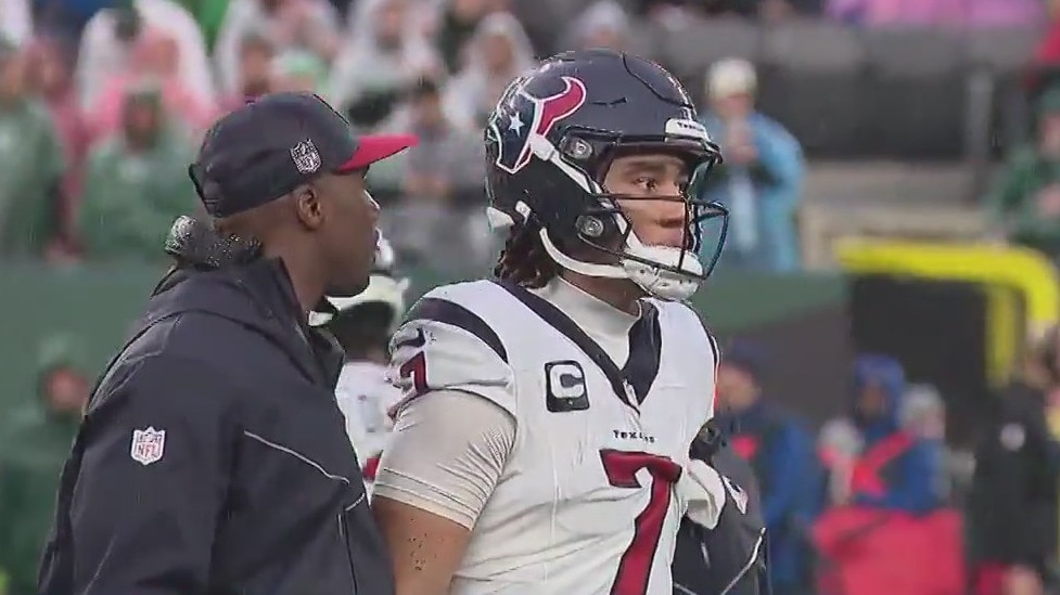 Texans QB mystery: Playoff hopes