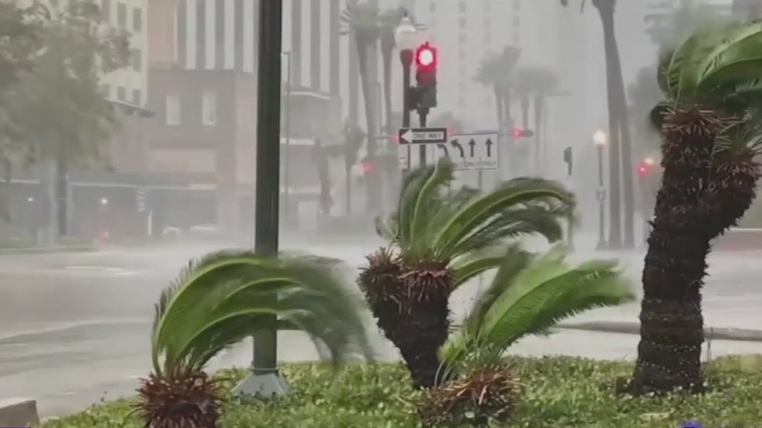 Houston-based group helping with rescue efforts in Louisiana