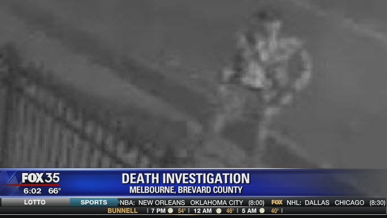 Police search for clues in death of Melbourne man