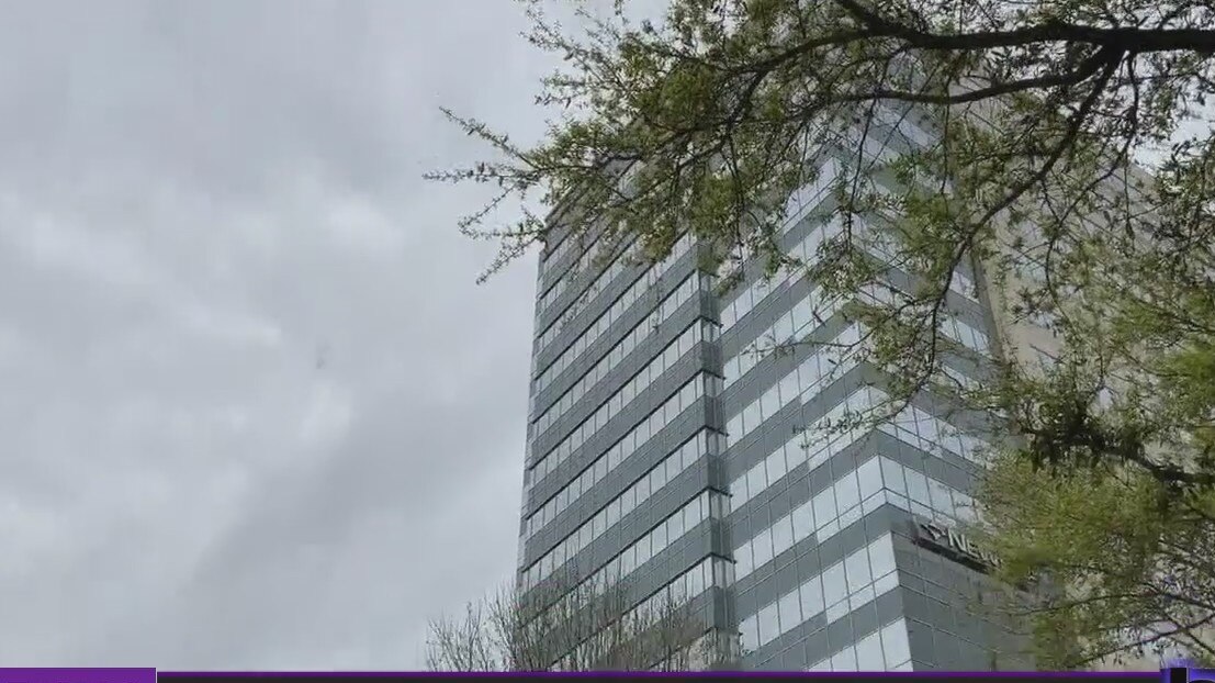 Pandemic leaves behind lots of empty commercial real estate