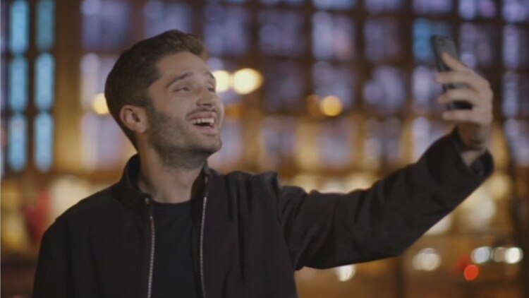 Mindfulness about selfie safety