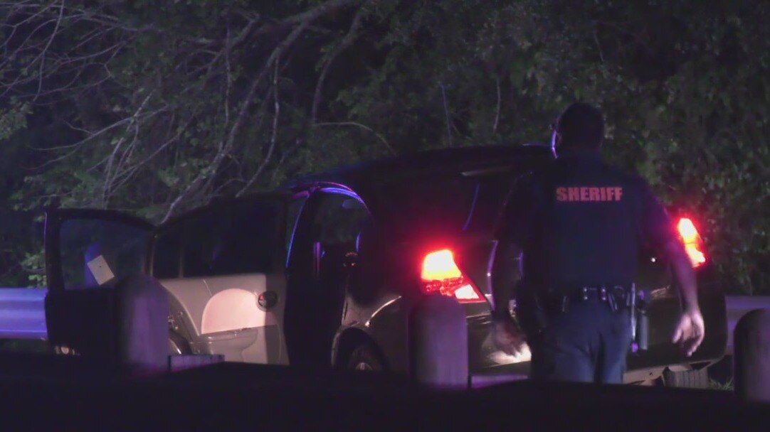 Driver shot in northwest Harris County