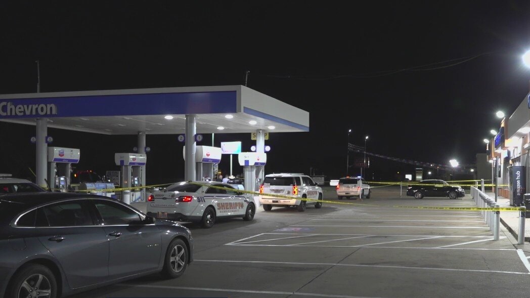 Deadly shooting under investigation in NW Houston