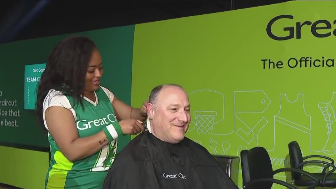 Haircuts at Men's Final Four Fan Fest