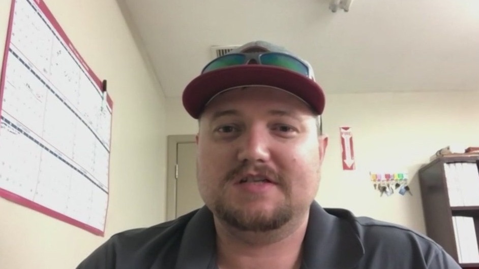 Texas fisherman talks about saving woman found in submerged vehicle