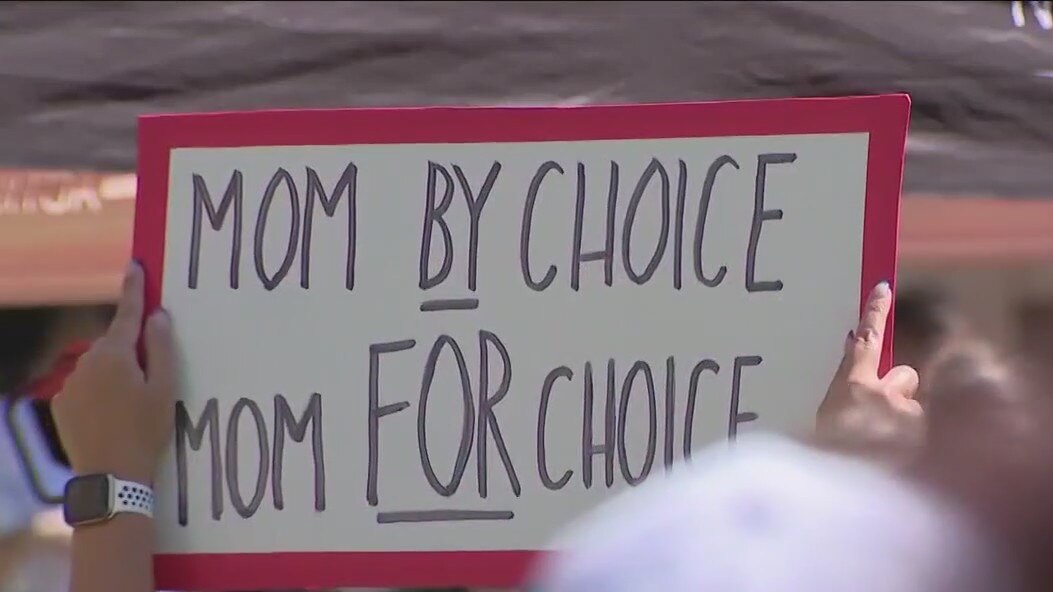 Women sue Texas over abortion ban