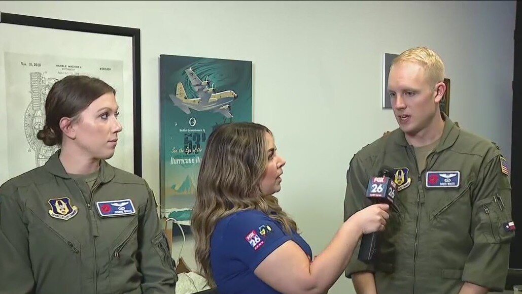 Hurricane-hunting couple talks about experience