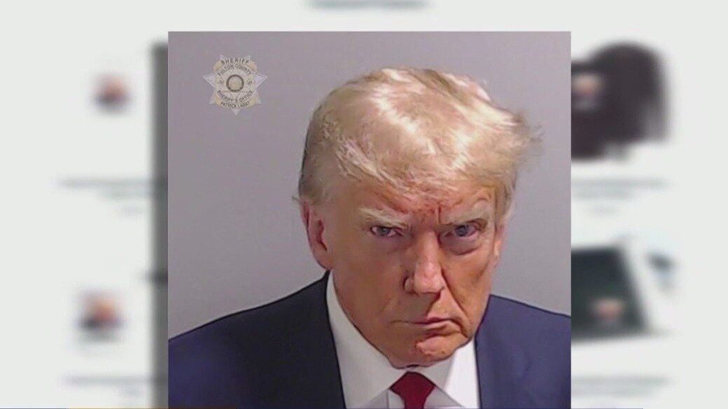 Juggling indictments and campaign, Trump's legal team heads to court