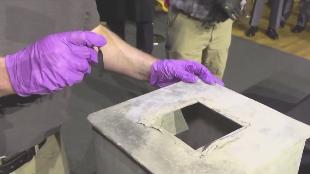 Time capsule reveal falls flat